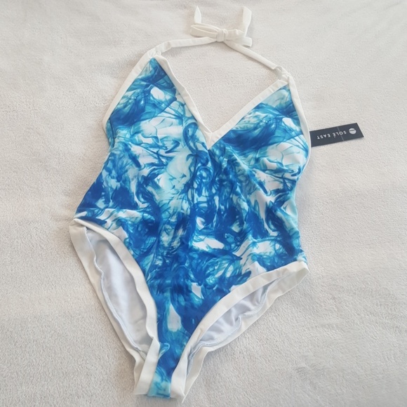 6. Solé East one piece - Picture 2 of 6